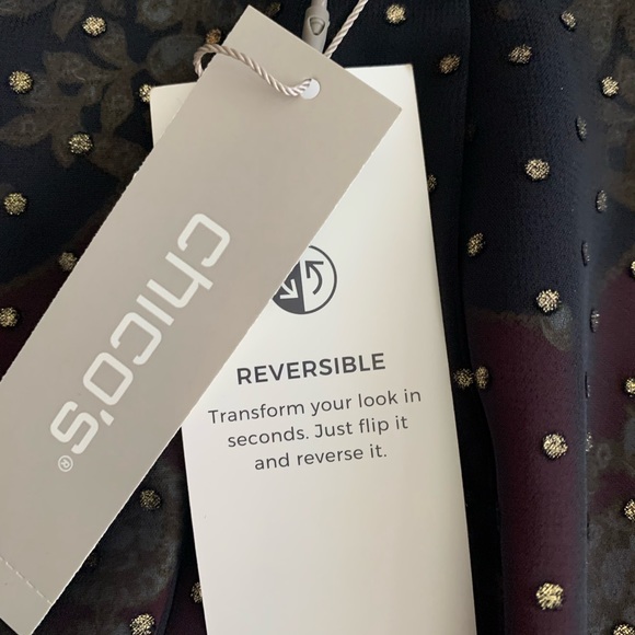 Chico's reversible button blouse.Tunic length.Chico's Size 2 (L/XL)Never worn. - Picture 7 of 9